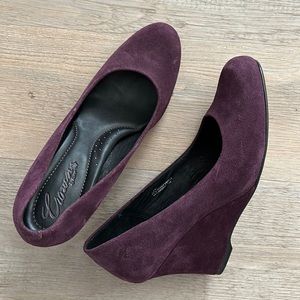 Born London Crown Suede Slip On Wedge Pumps  SZ 8.5/40 M Round Toe